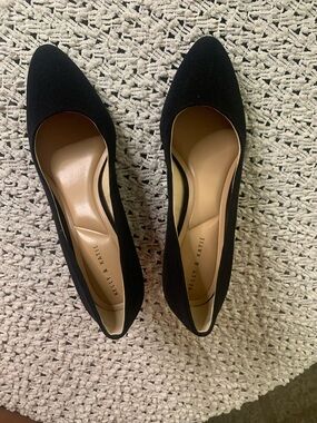 Kelly & Katie Black Pointed Toe Flats with Cushioned Insole